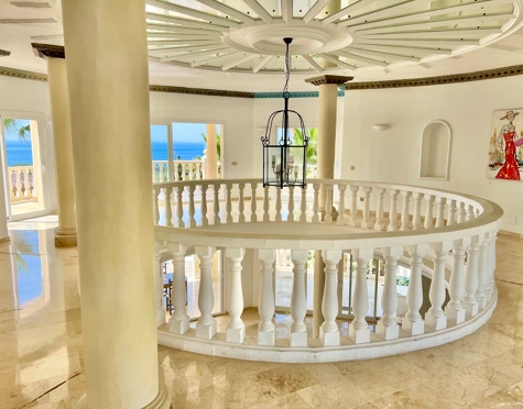 Villa en venta en Rocio de Nagüeles, Marbella Golden Mile