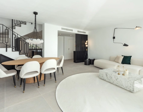 Penthouse for sale in Nueva Andalucia, Marbella