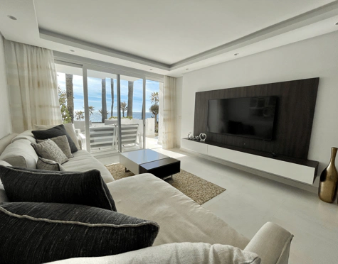 Ground Floor Apartment for sale in Alcazaba Beach, Estepona East