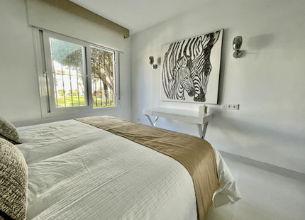 APARTAMENTO EN PLANTA BAJA TOTALMENTE REFORMADA EN ESTEPONA