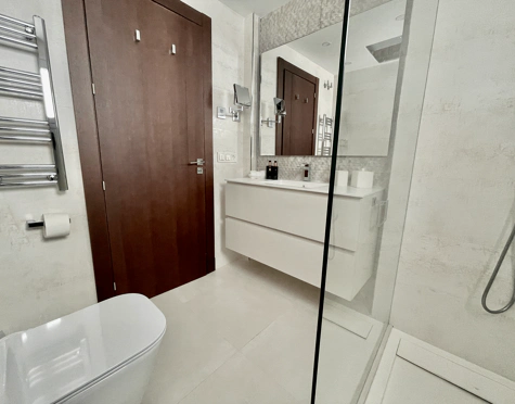 Ground Floor Apartment for sale in Alcazaba Beach, Estepona East