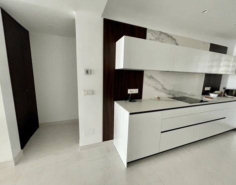 Ground Floor Apartment for sale in Alcazaba Beach, Estepona East