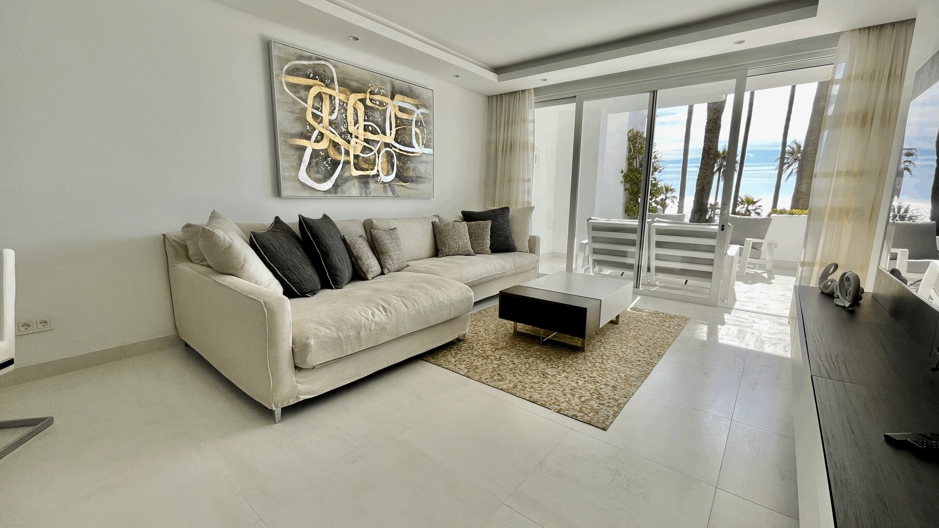 Apartamento Planta Baja en venta en Alcazaba Beach, Estepona Este