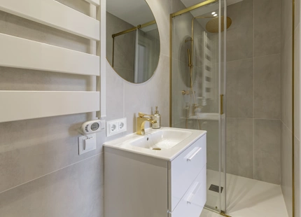 APARTAMENTO EN PRIMERA LINEA DE PLAYA EN VENTA EN ESTEPONA