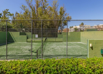 APARTAMENTO EN PRIMERA LINEA DE PLAYA EN VENTA EN ESTEPONA