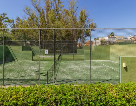Penthouse for sale in Alcazaba Beach, Estepona East