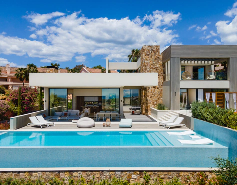 Villa for sale in Nueva Andalucia, Marbella