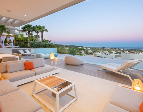 Villa for sale in Nueva Andalucia, Marbella