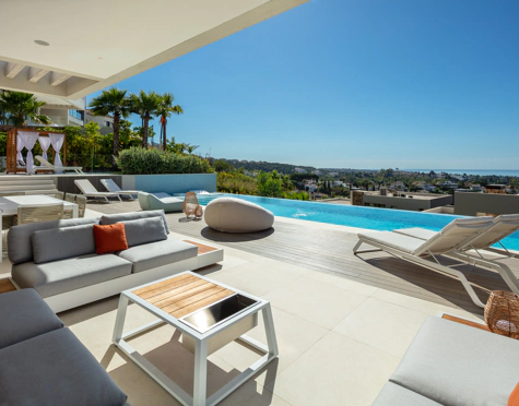 Villa for sale in Nueva Andalucia, Marbella
