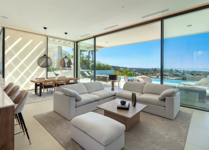 LUXURY VILLA FOR SALE IN NUEVA ANDALUCIA 