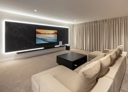 LUXURY VILLA FOR SALE IN NUEVA ANDALUCIA 