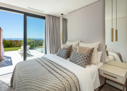 LUXURY VILLA FOR SALE IN NUEVA ANDALUCIA 