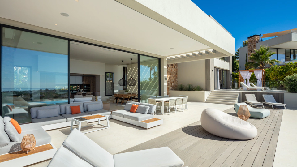 Villa for sale in Nueva Andalucia, Marbella