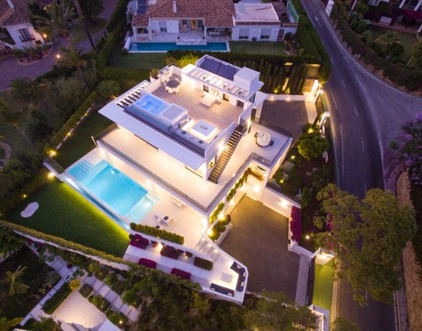 Villa for sale in Nagüeles, Marbella Golden Mile