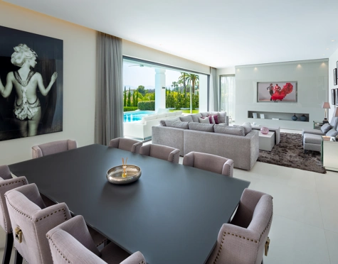 Villa for sale in Nagüeles, Marbella Golden Mile