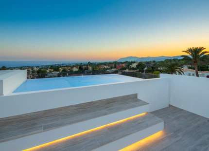 VILLA MODERNA DE LUJO EN VENTA EN NAGÜELES