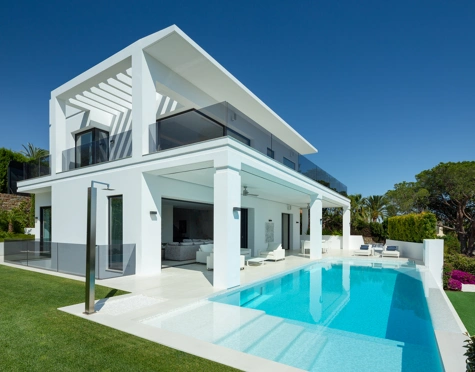 Villa for sale in Nagüeles, Marbella Golden Mile