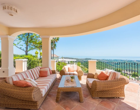 Villa for sale in Monte Mayor, Benahavis