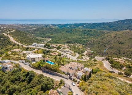 VILLA FANTÁSTICA EN VENTA EN BENAHAVIS