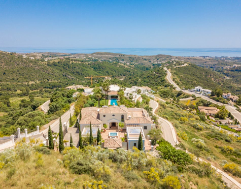 Villa for sale in Monte Mayor, Benahavis