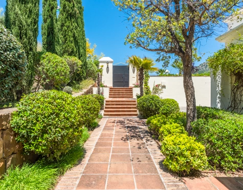 Villa for sale in Monte Mayor, Benahavis
