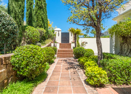 VILLA FANTÁSTICA EN VENTA EN BENAHAVIS
