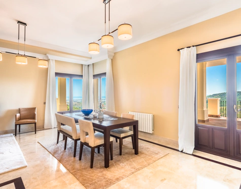 Villa for sale in Monte Mayor, Benahavis