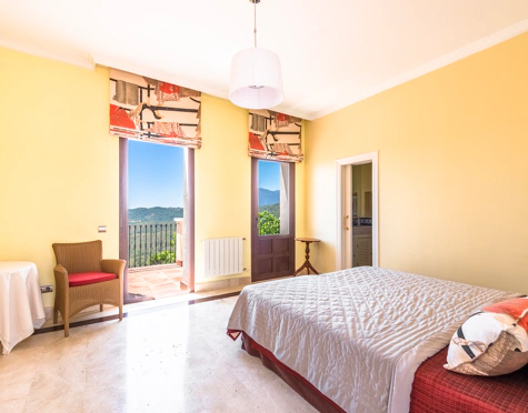 Villa for sale in Monte Mayor, Benahavis