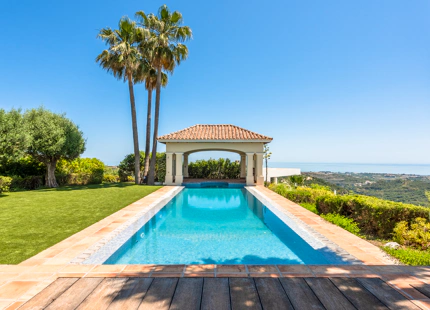 VILLA FANTÁSTICA EN VENTA EN BENAHAVIS