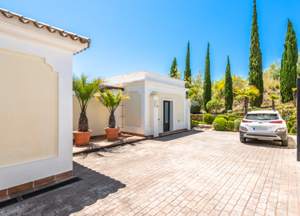 VILLA FANTÁSTICA EN VENTA EN BENAHAVIS