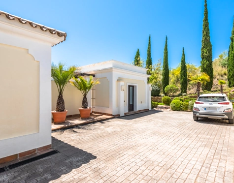 Villa for sale in Monte Mayor, Benahavis