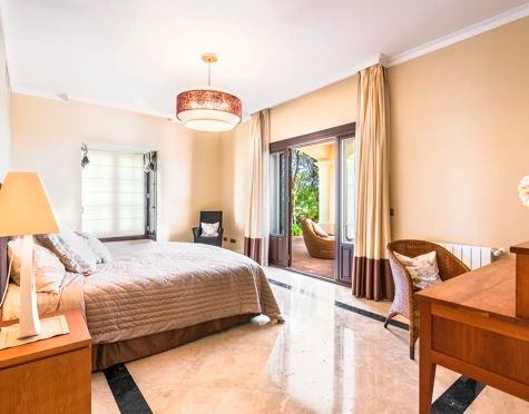Villa for sale in Monte Mayor, Benahavis