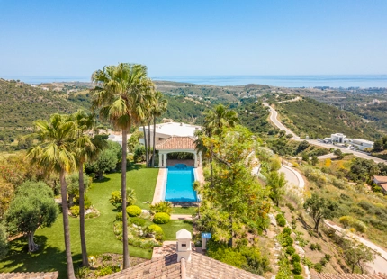 VILLA FANTÁSTICA EN VENTA EN BENAHAVIS