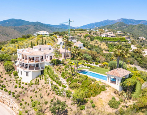 Villa for sale in Monte Mayor, Benahavis