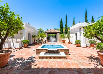 VILLA FANTÁSTICA EN VENTA EN BENAHAVIS