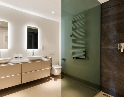 Apartment for sale in Bahía del Velerín, Estepona East