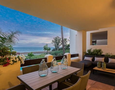 Apartment for sale in Bahía del Velerín, Estepona East