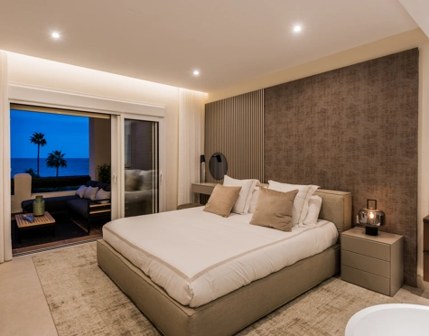 Apartment for sale in Bahía del Velerín, Estepona East