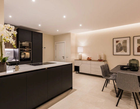 Apartment for sale in Bahía del Velerín, Estepona East
