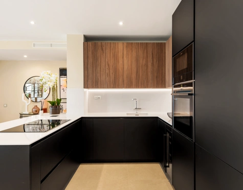 Apartment for sale in Bahía del Velerín, Estepona East