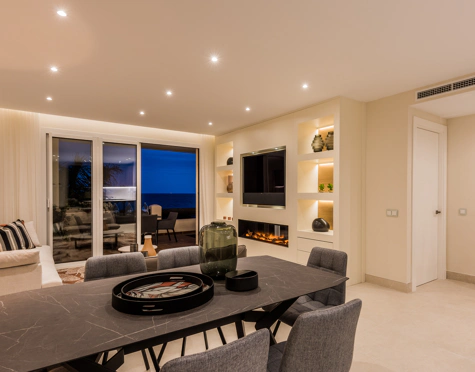 Apartment for sale in Bahía del Velerín, Estepona East