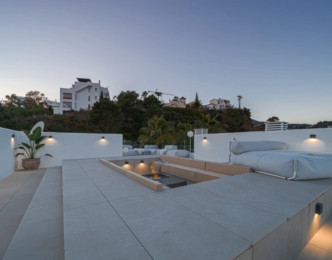 Penthouse for sale in La Quinta, Benahavis