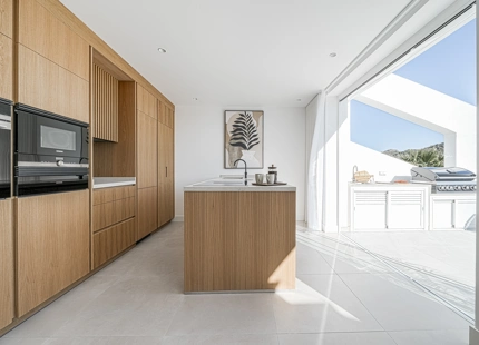 REFURBISHED PENTHOUSE FOR SALE IN LA QUINTA