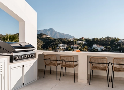 REFURBISHED PENTHOUSE FOR SALE IN LA QUINTA