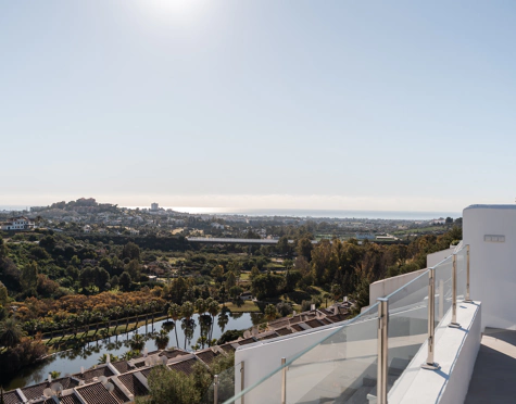 Penthouse for sale in La Quinta, Benahavis