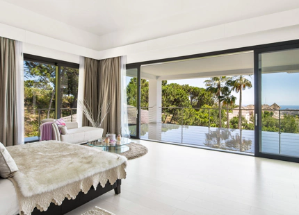 CONTEMPORARY VILLA IN LA ZAGALETA