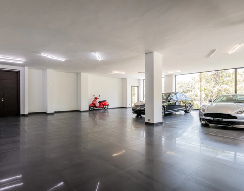 Villa for sale in La Zagaleta, Benahavis