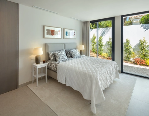 Villa for sale in Aloha, Nueva Andalucia