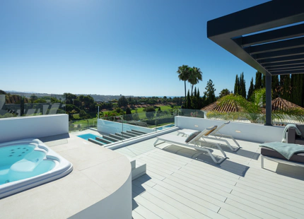 MODERN VILLA FOR SALE IN ALOHA
