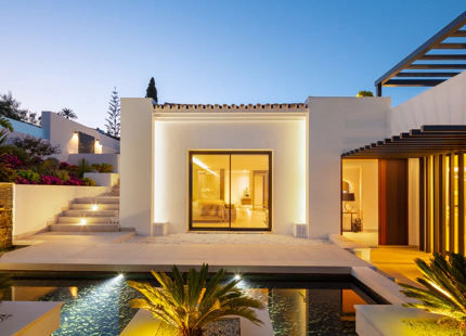 MODERN VILLA FOR SALE IN ALOHA